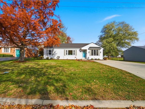 242 E Yates Avenue, Findlay, OH 45840