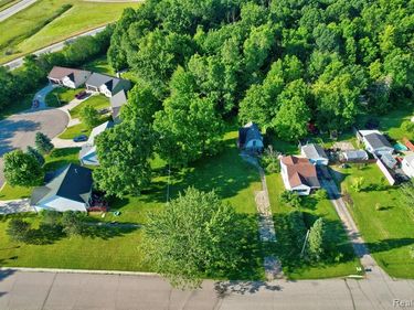 1226 HARDING Drive , Grand Blanc Twp, MI 48507