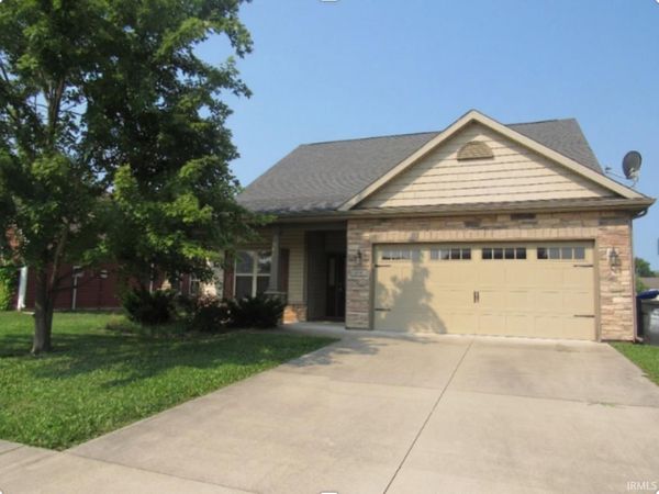 1116 SPRING HILL Drive, Kokomo, IN 46902