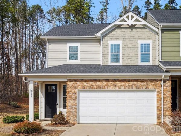 8238 Merryvale Lane, Charlotte, NC 28214