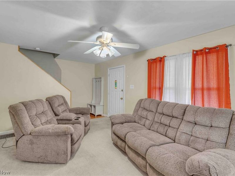 425 Frazier Avenue, Akron, OH 44305 Photo 5