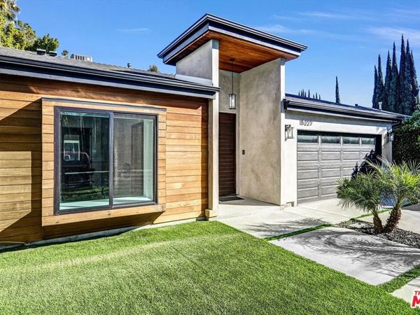 15227 Hartsook Street, Sherman Oaks, CA 91403