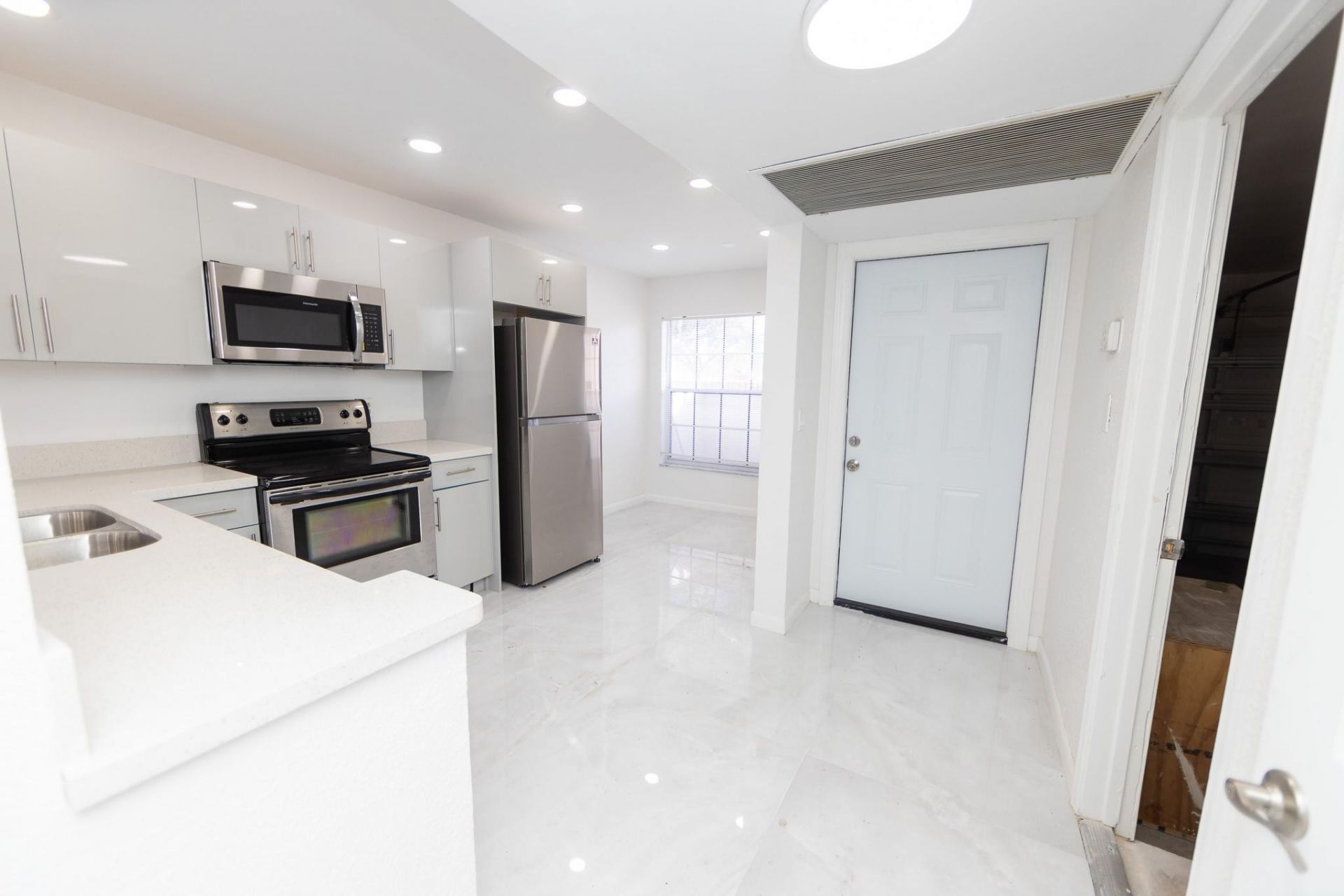 8939 NW 23rd Street, Coral Springs, FL 33065 Photo
