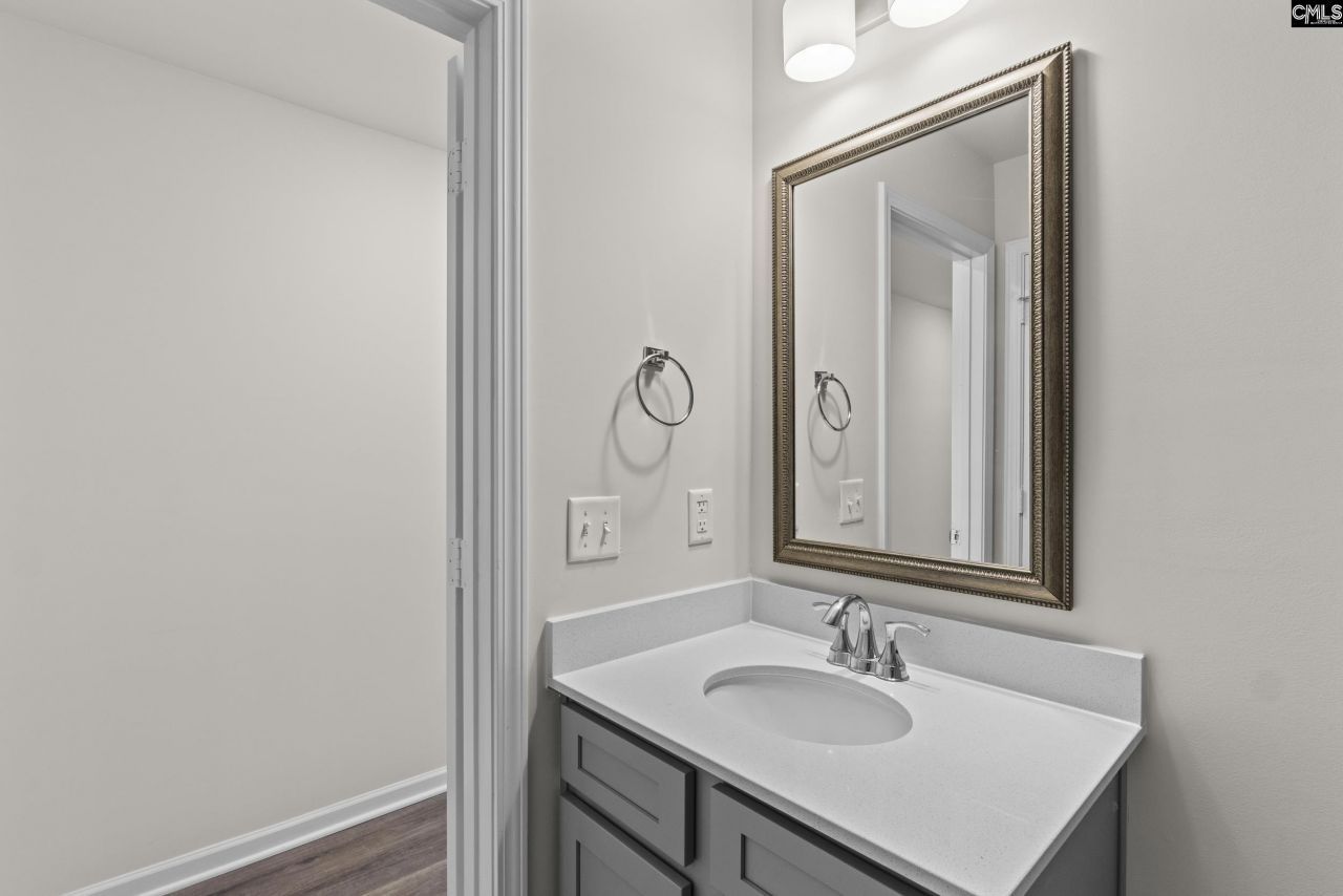 2261 Citation Street Photo 6