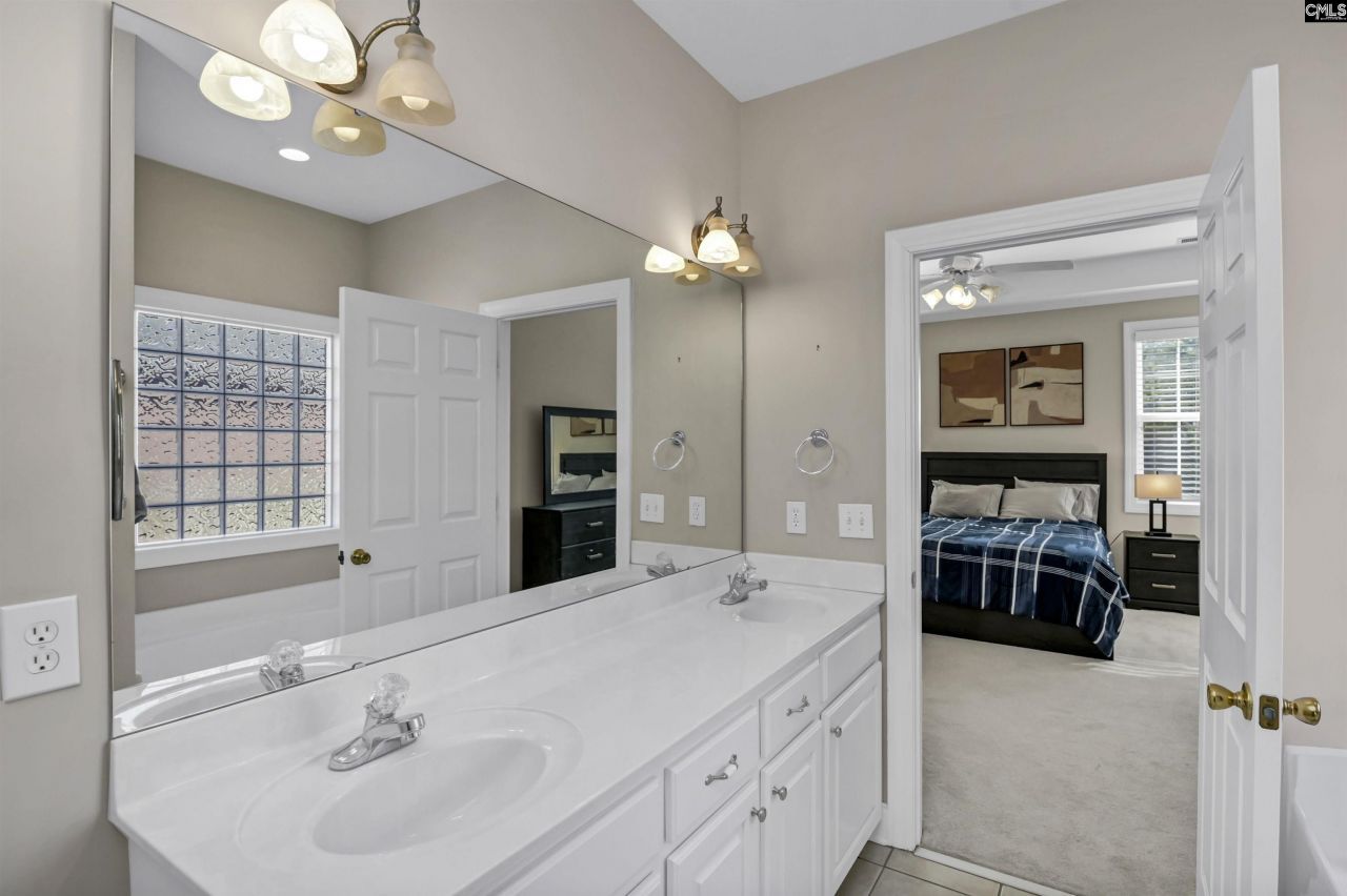 537 Park Place Drive Photo 10