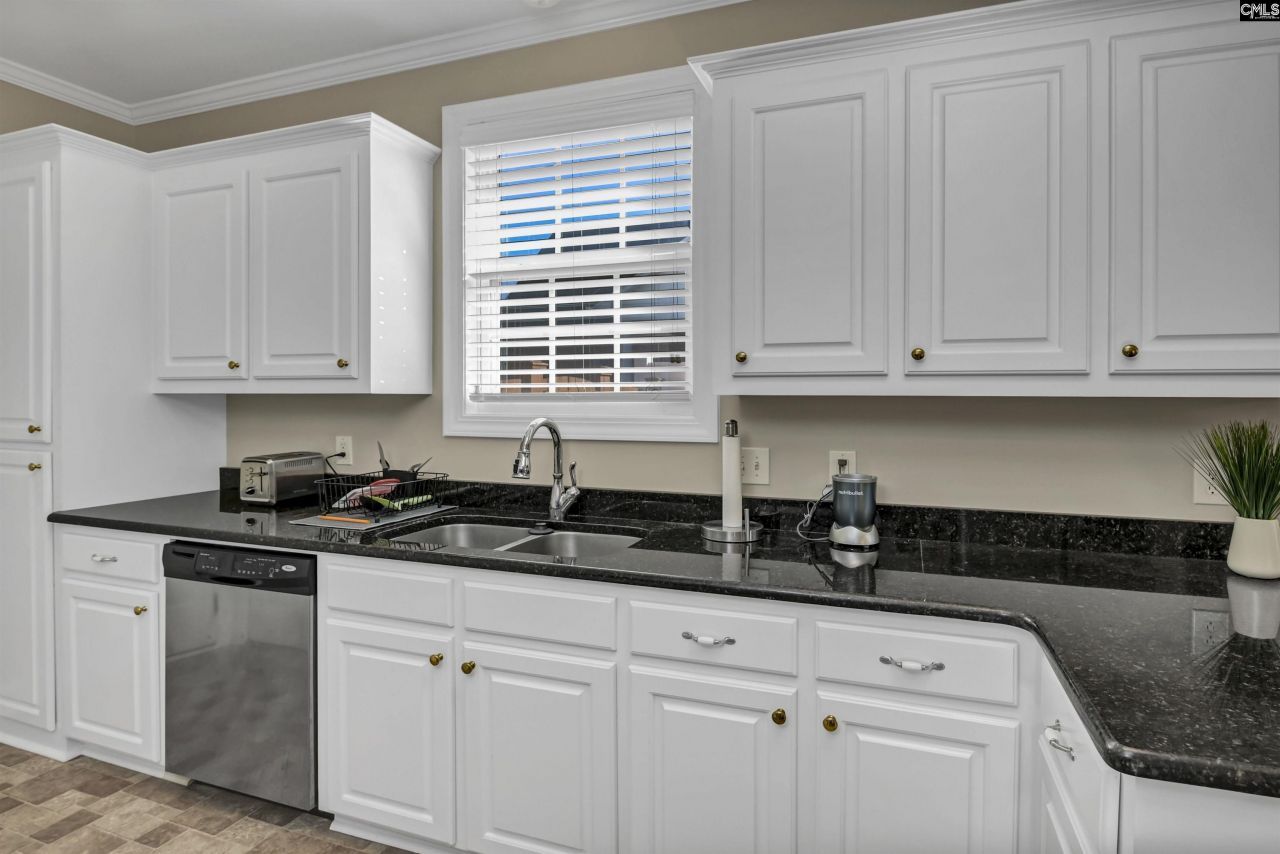 537 Park Place Drive Photo 5