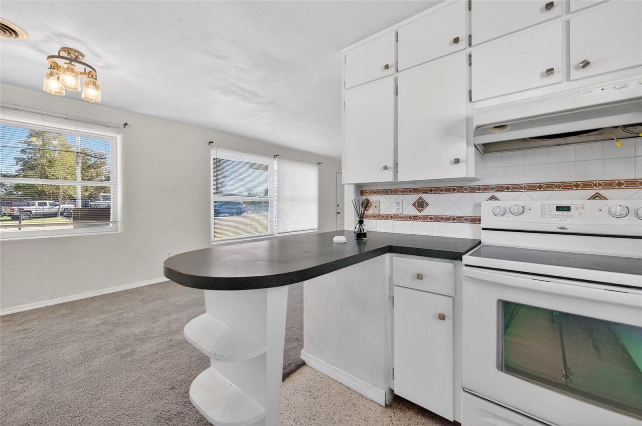 123 W Ocean Avenue , Edgewater, FL 32132 Photo