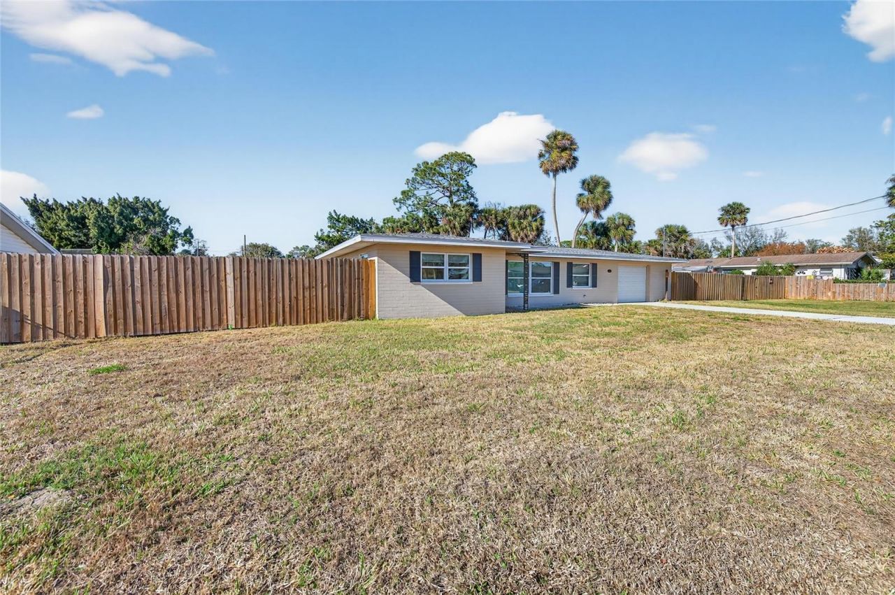 123 W Ocean Avenue , Edgewater, FL 32132 Photo