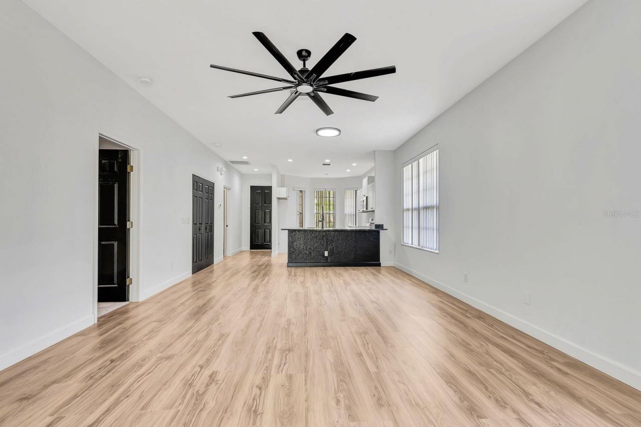 5035 Lakescene Place, Sarasota, FL 34243 Photo