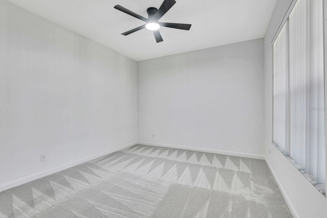 5035 Lakescene Place, Sarasota, FL 34243 Photo