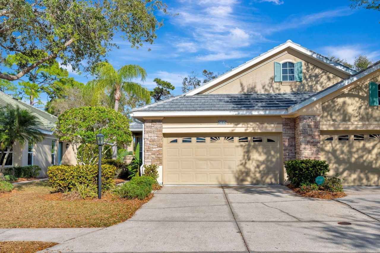 5035 Lakescene Place, Sarasota, FL 34243 Photo