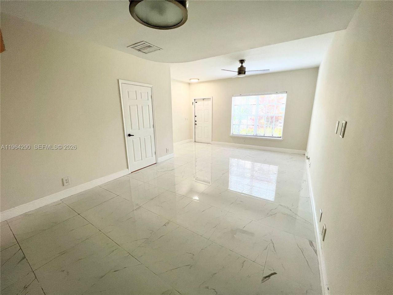 9820 NW 56th Pl, Coral Springs, FL 33076 Photo