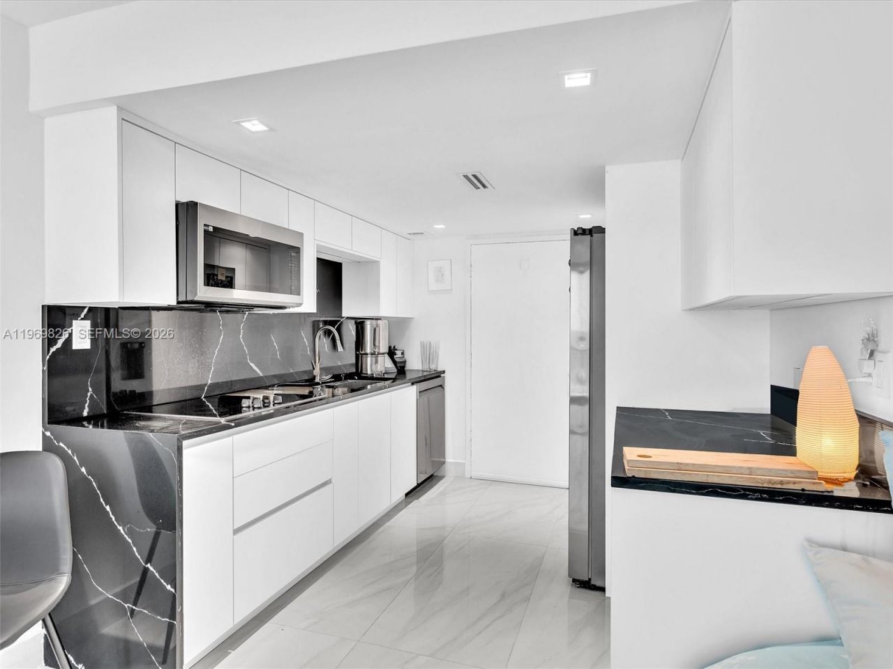 401 Ocean Dr, Unit 1007, Miami Beach, FL 33139 Photo