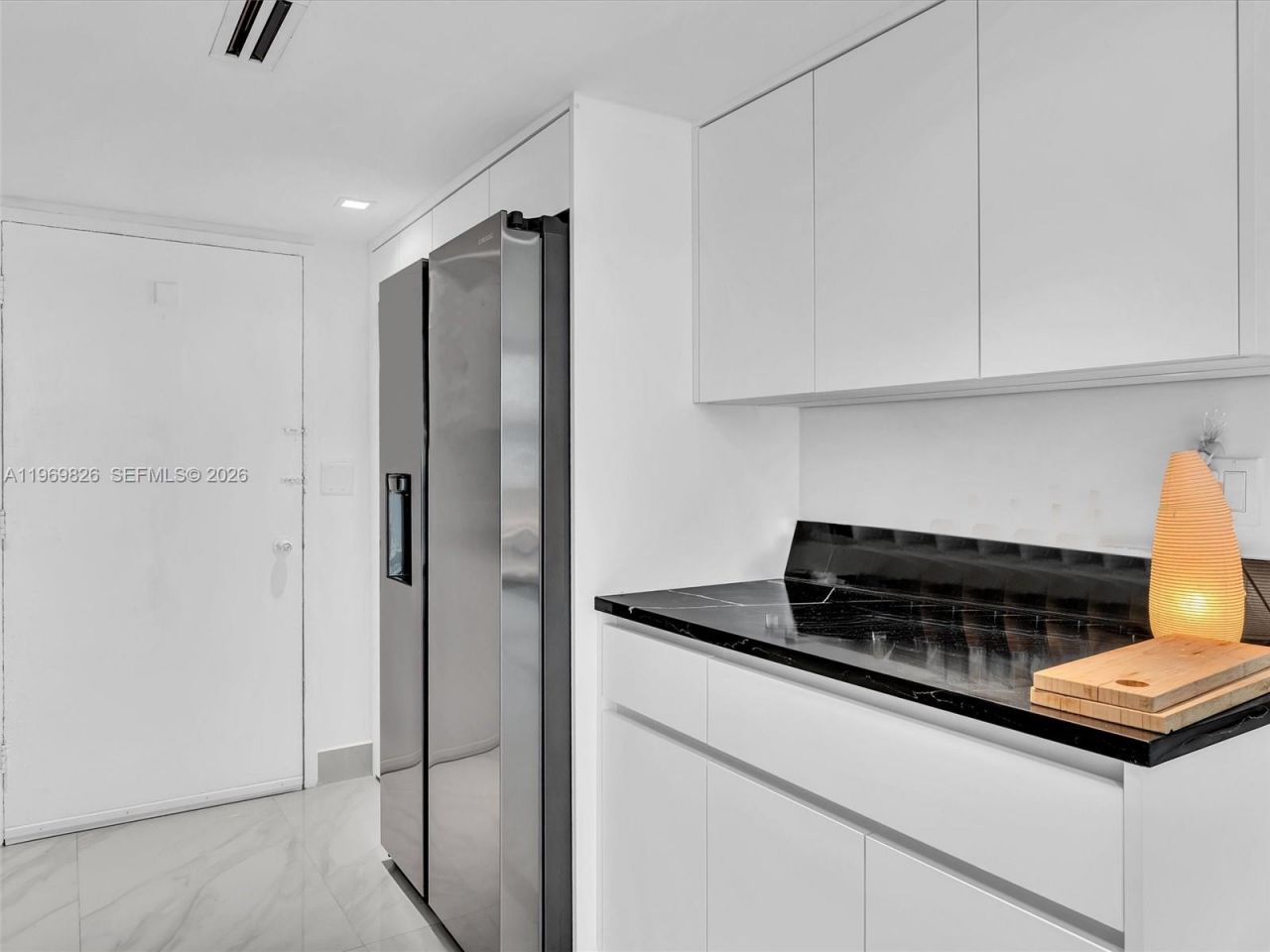 401 Ocean Dr, Unit 1007, Miami Beach, FL 33139 Photo
