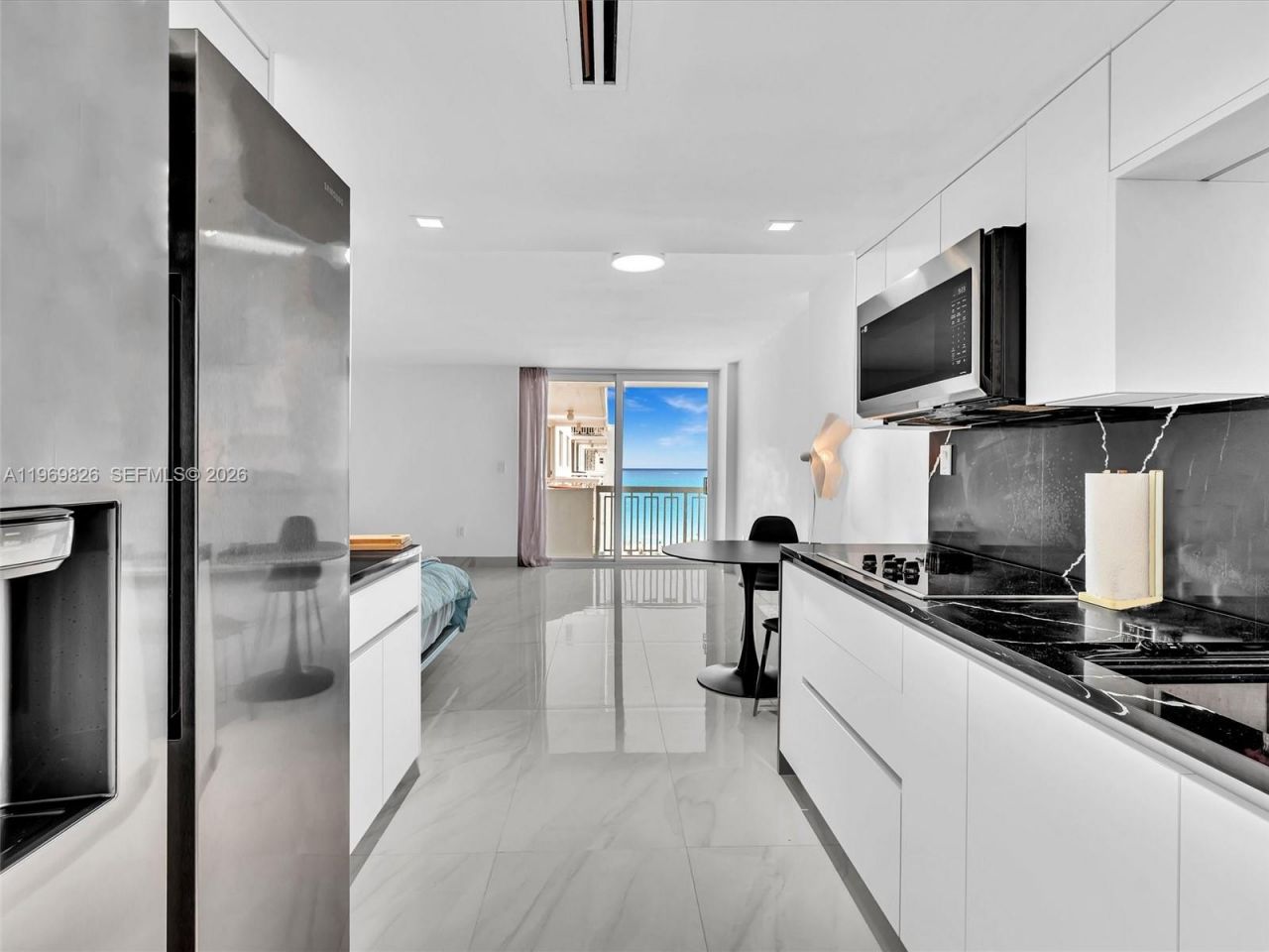 401 Ocean Dr, Unit 1007, Miami Beach, FL 33139 Photo
