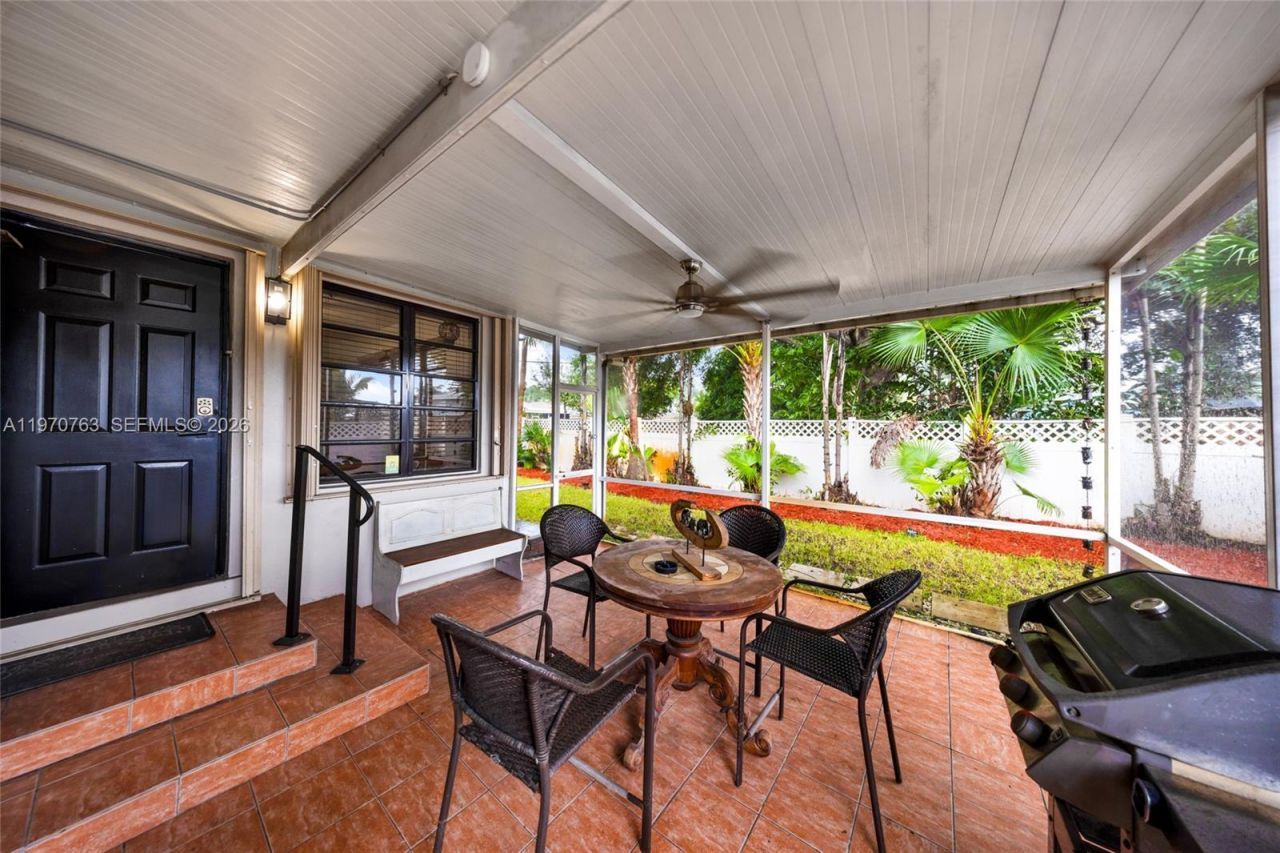 911 N Park Rd, Hollywood, FL 33021 Photo