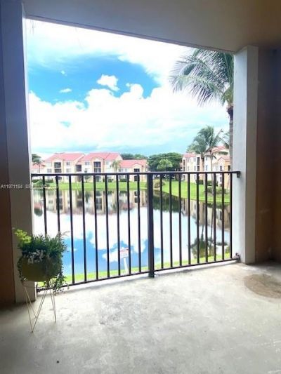 2061 Renaissance Blvd, Unit 204, Miramar, FL 33025 Photo