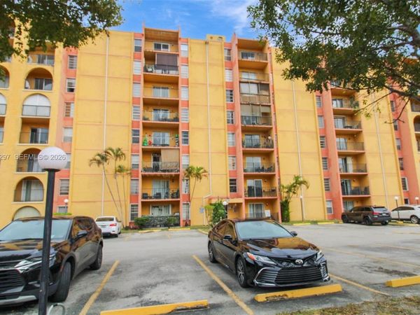 4717 NW 7th St , Unit 604-10, Miami, FL 33126