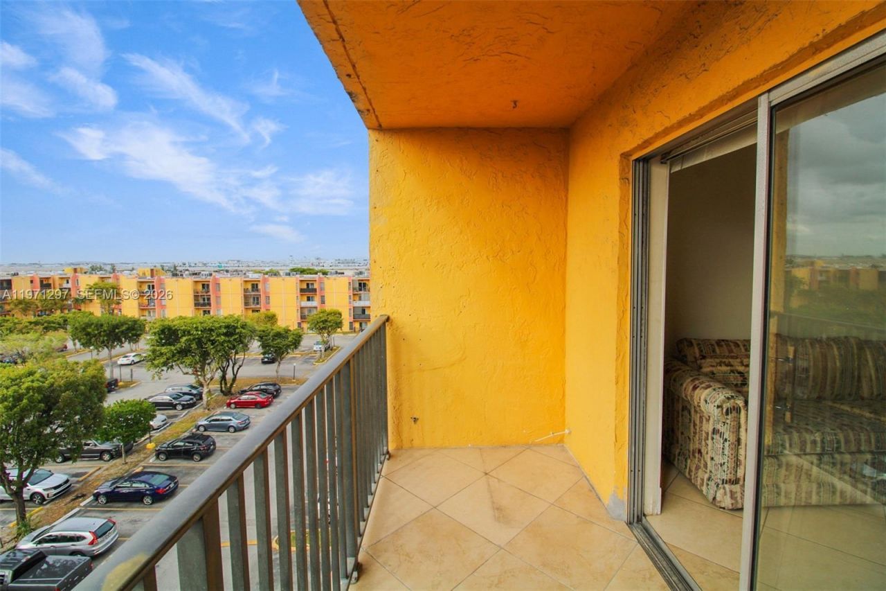 4717 NW 7th St , Unit 604-10, Miami, FL 33126 Photo