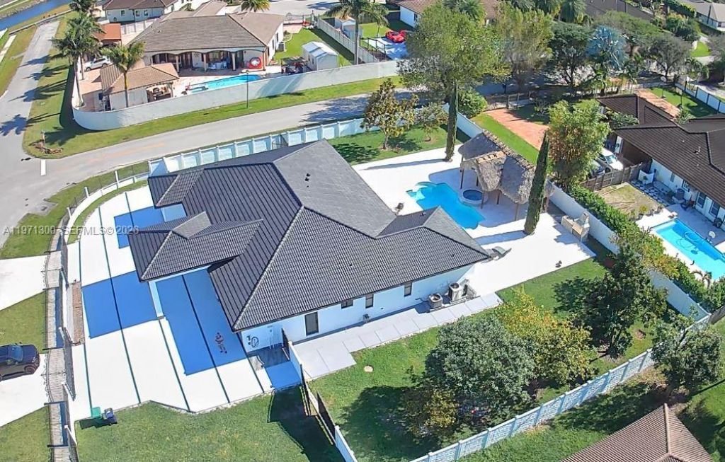 13430 SW 192nd St , Miami, FL 33177 Photo