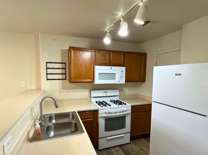 5750 Vista Palomar Way, Unit APT 102, Sparks, NV 89436 Photo