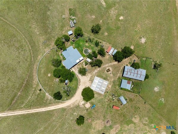 104 County Road 213 , Bertram, TX 78605