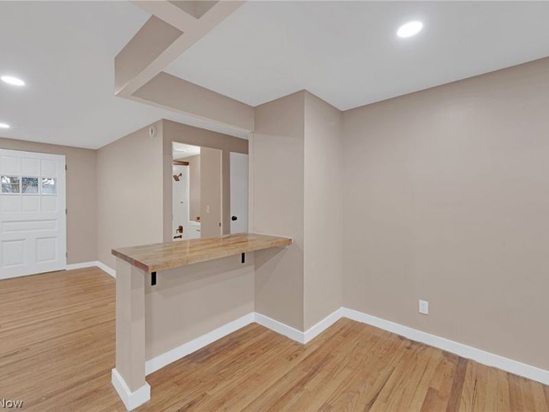 6377 Ledgebrook Drive, Brook Park, OH 44142 Photo 6