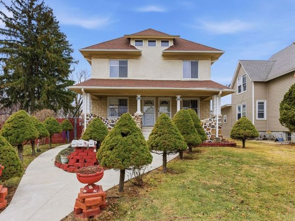 606 N 8th Avenue, Maywood, IL 60153