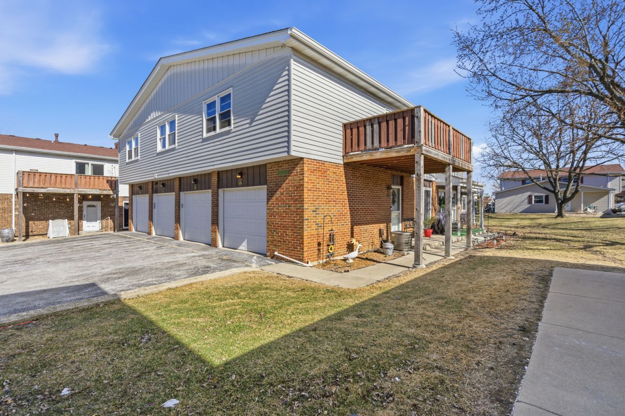 19511 116th Avenue, Unit D, Mokena, IL 60448 Main Photo