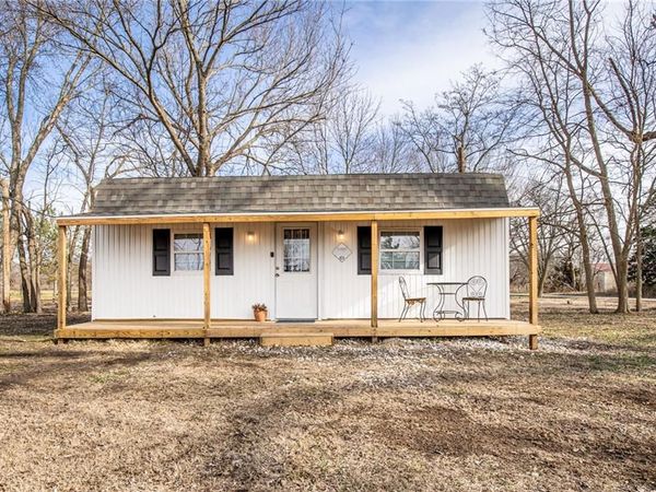 112 W Kansas Avenue, Blue Mound, KS 66010