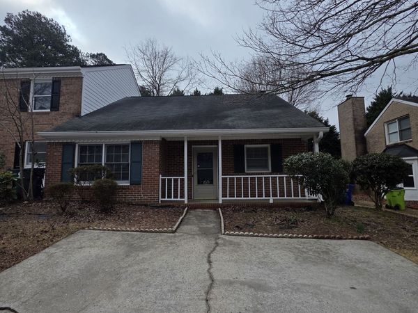 405 Williamsburg Way, Fayetteville, GA 30214