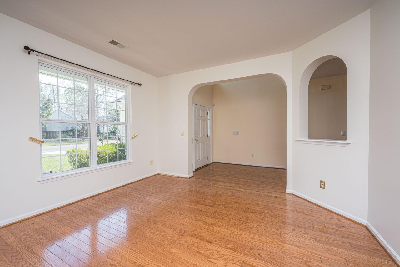 291 Cabrill Drive Photo 7