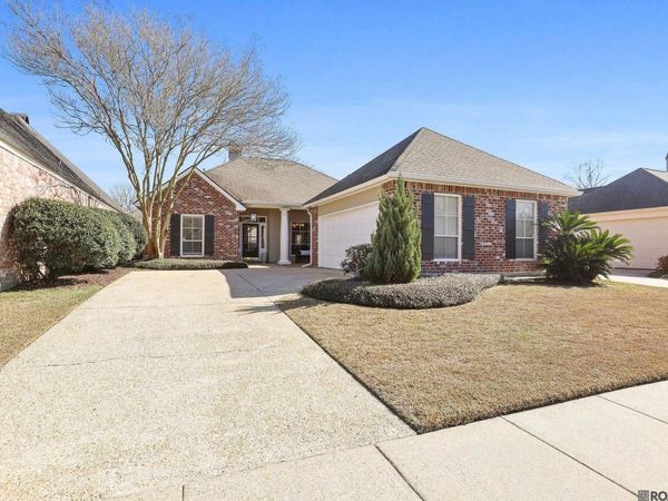 5859 Glen Cove Dr, Baton Rouge, LA 70809