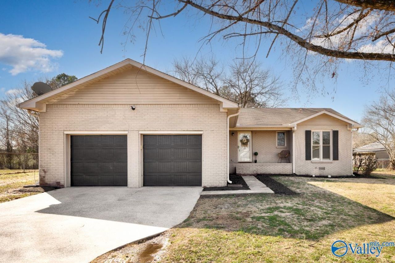 136 Paint Rock Road, New Hope, AL 35760 Main Photo