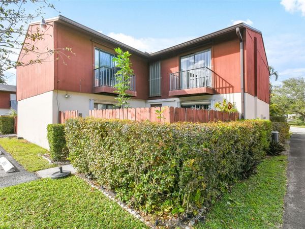 4350 Lilac Street, Unit B, Palm Beach Gardens, FL 33410