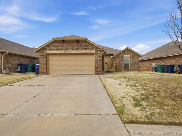 3525 Tecumseh, Yukon, OK 73099
