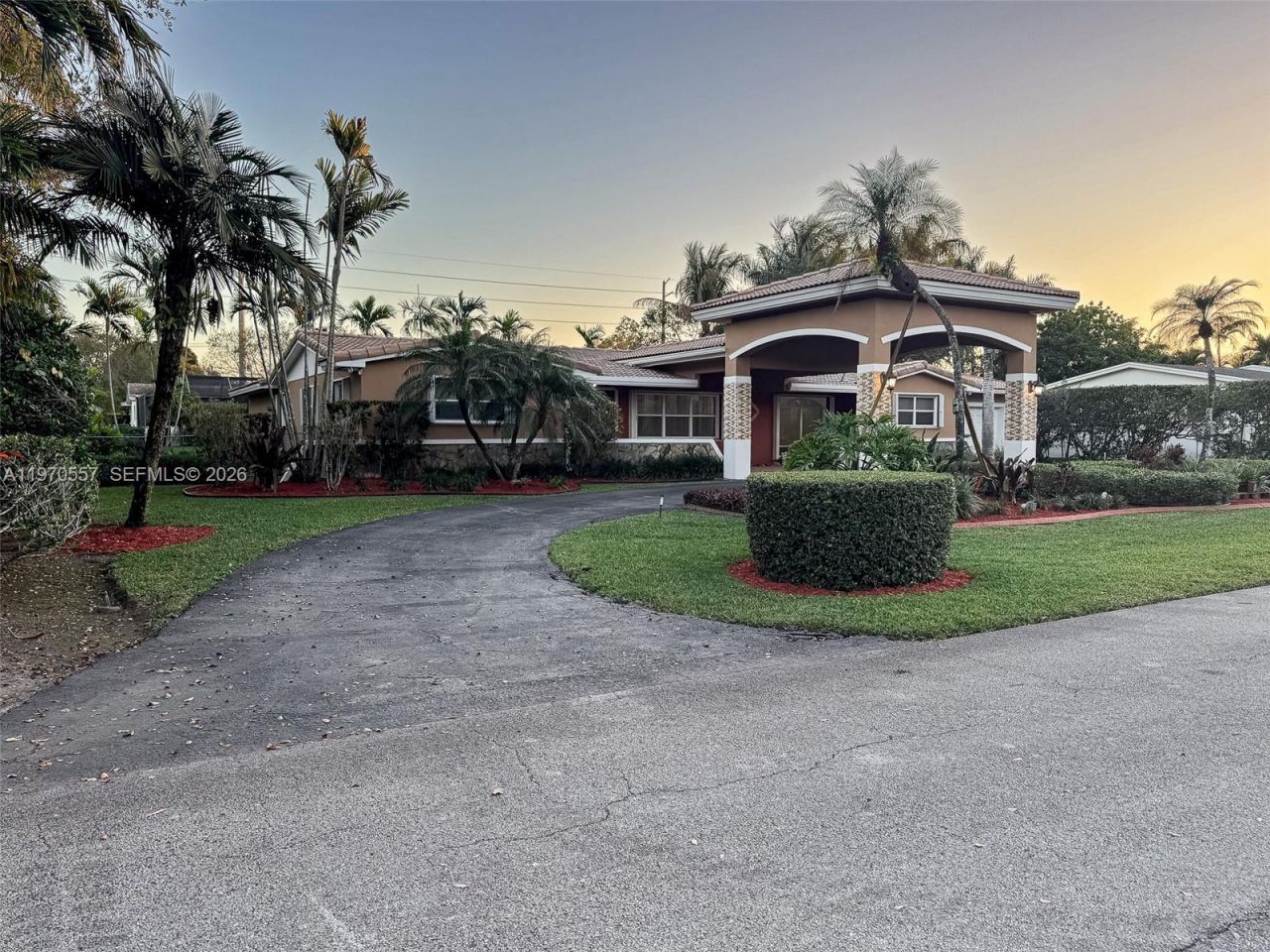 7900 SW 143rd St, Palmetto Bay, FL 33158 Photo