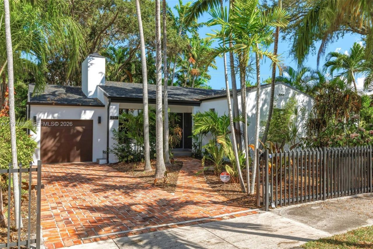 751 NE 80th St, Miami, FL 33138 Photo