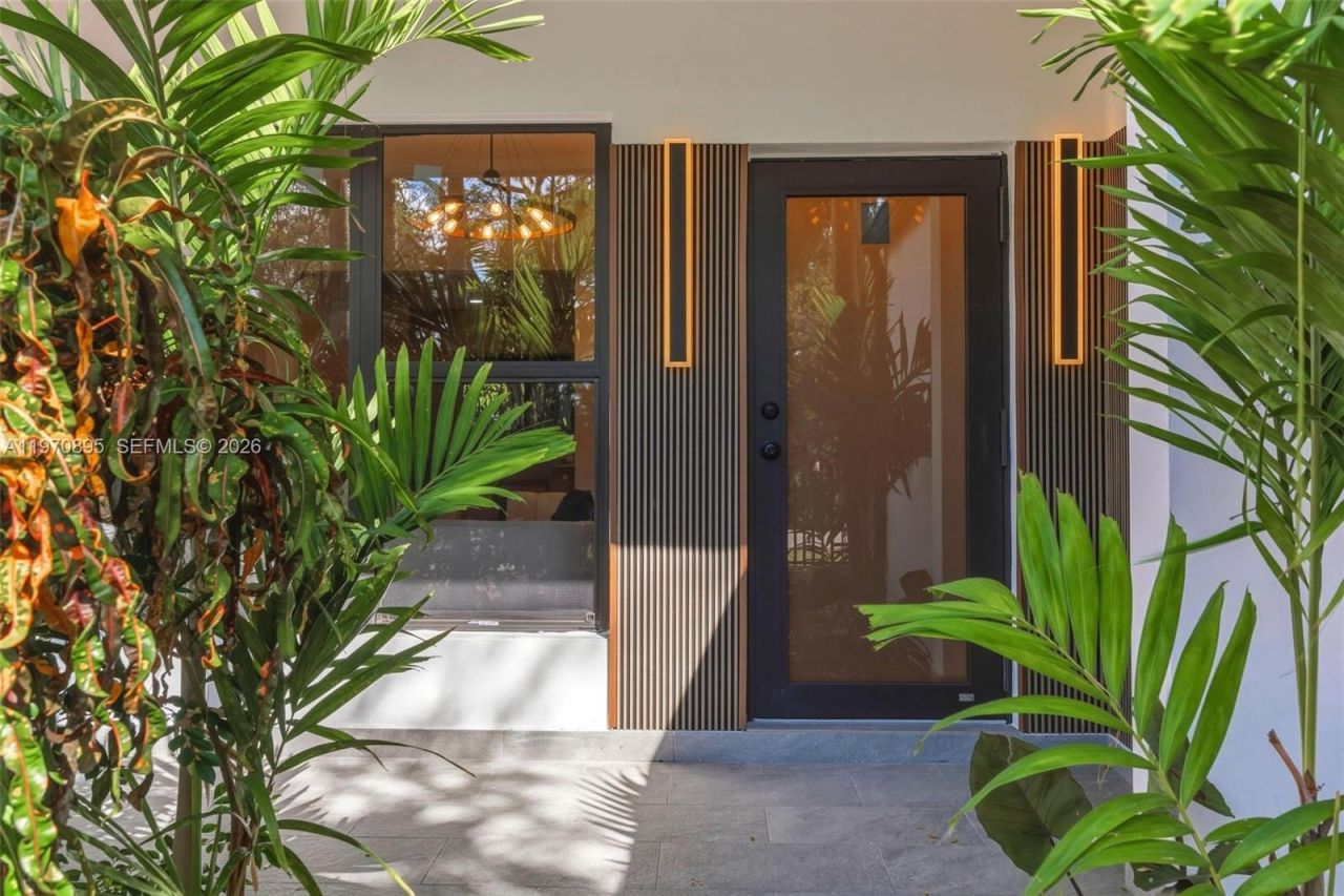 751 NE 80th St, Miami, FL 33138 Photo