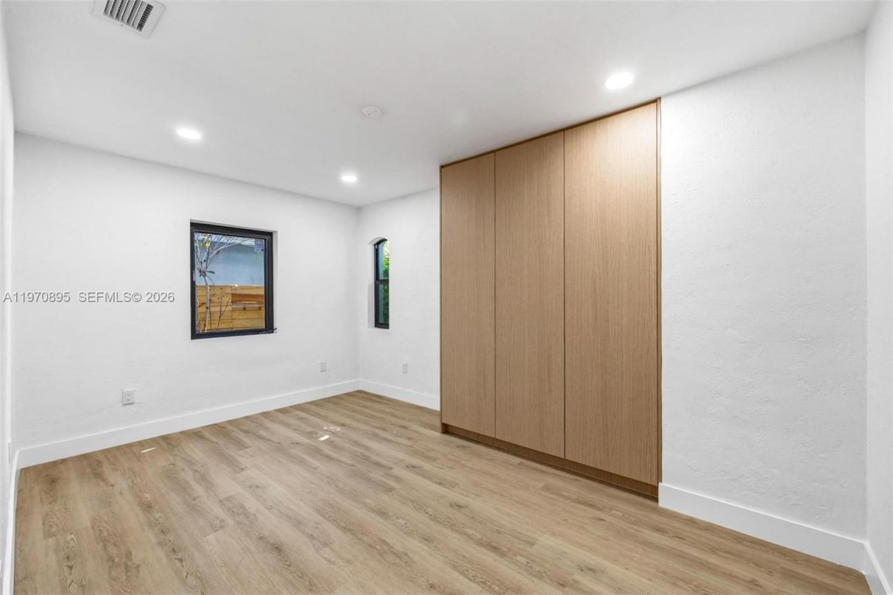 751 NE 80th St, Miami, FL 33138 Photo