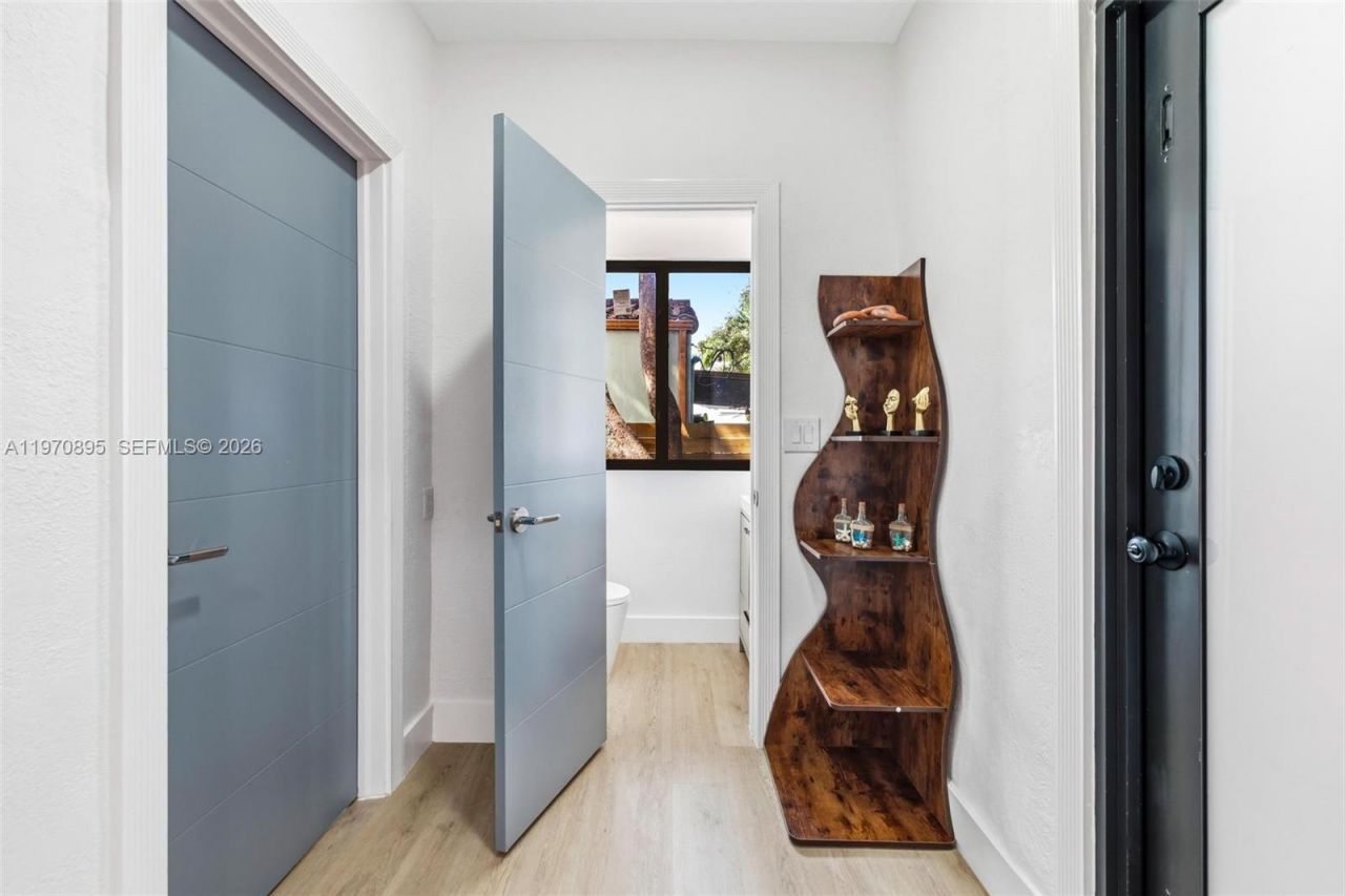 751 NE 80th St, Miami, FL 33138 Photo