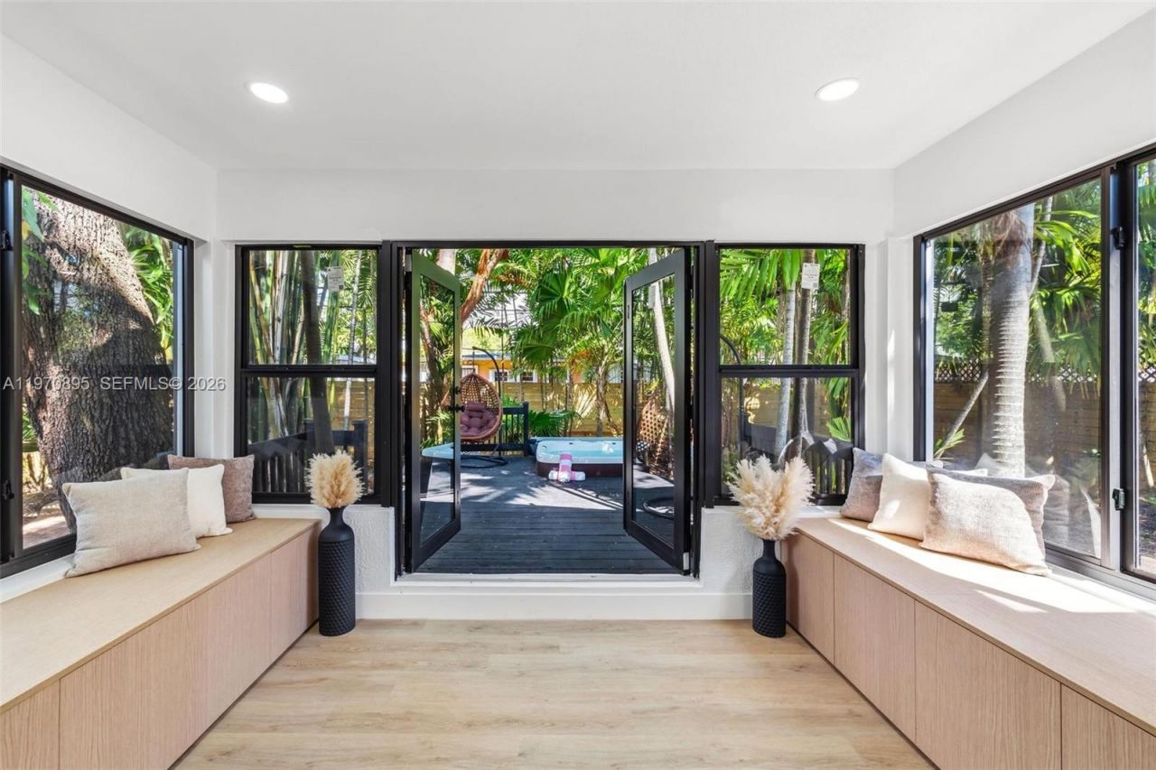 751 NE 80th St, Miami, FL 33138 Photo