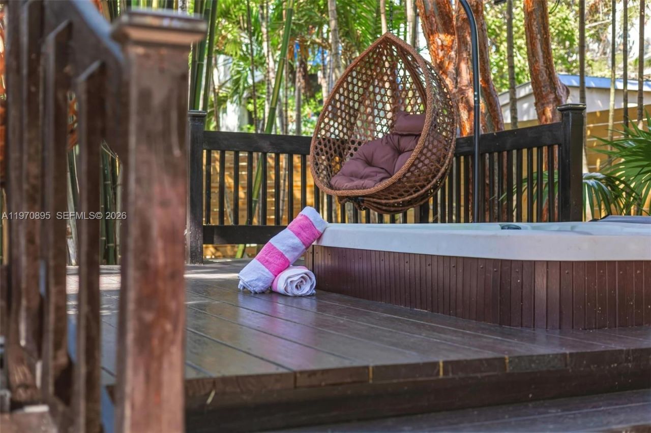 751 NE 80th St, Miami, FL 33138 Photo