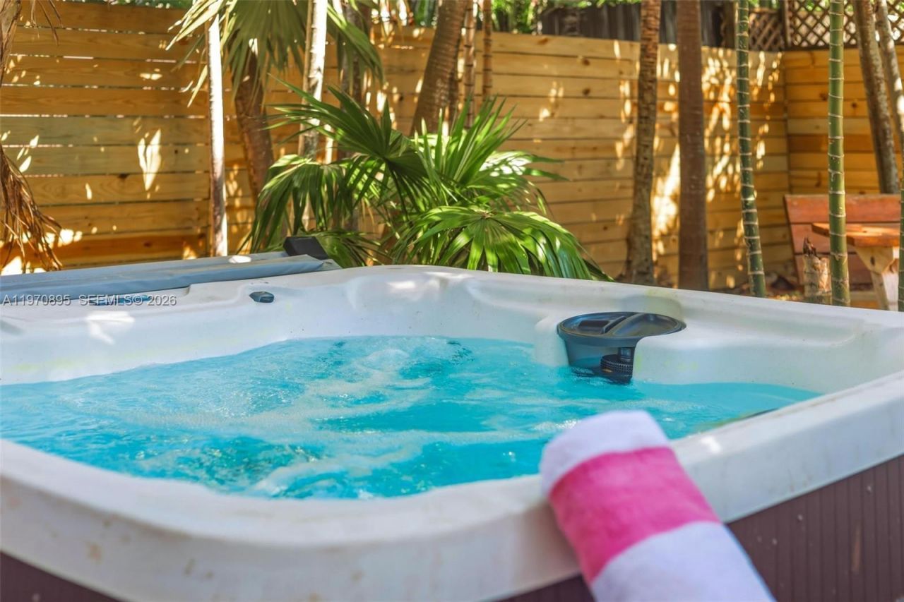 751 NE 80th St, Miami, FL 33138 Photo