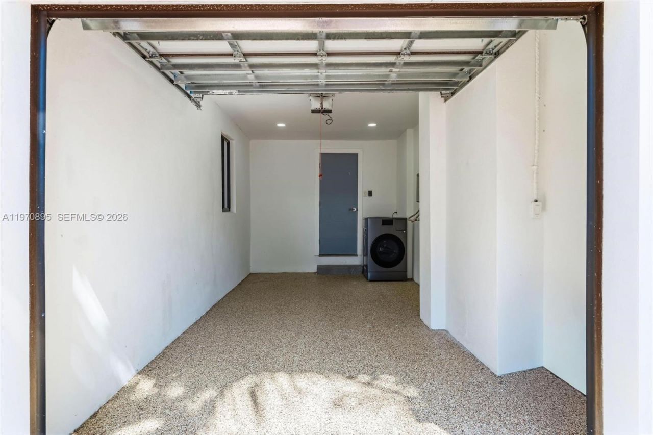 751 NE 80th St, Miami, FL 33138 Photo