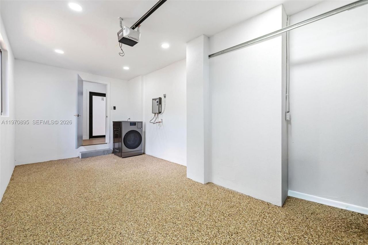 751 NE 80th St, Miami, FL 33138 Photo