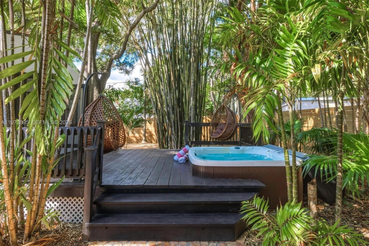 751 NE 80th St, Miami, FL 33138 Photo