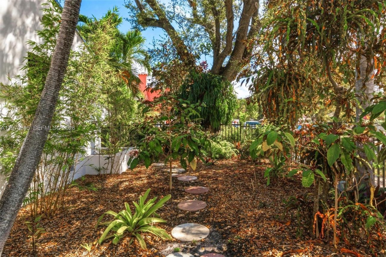 751 NE 80th St, Miami, FL 33138 Photo