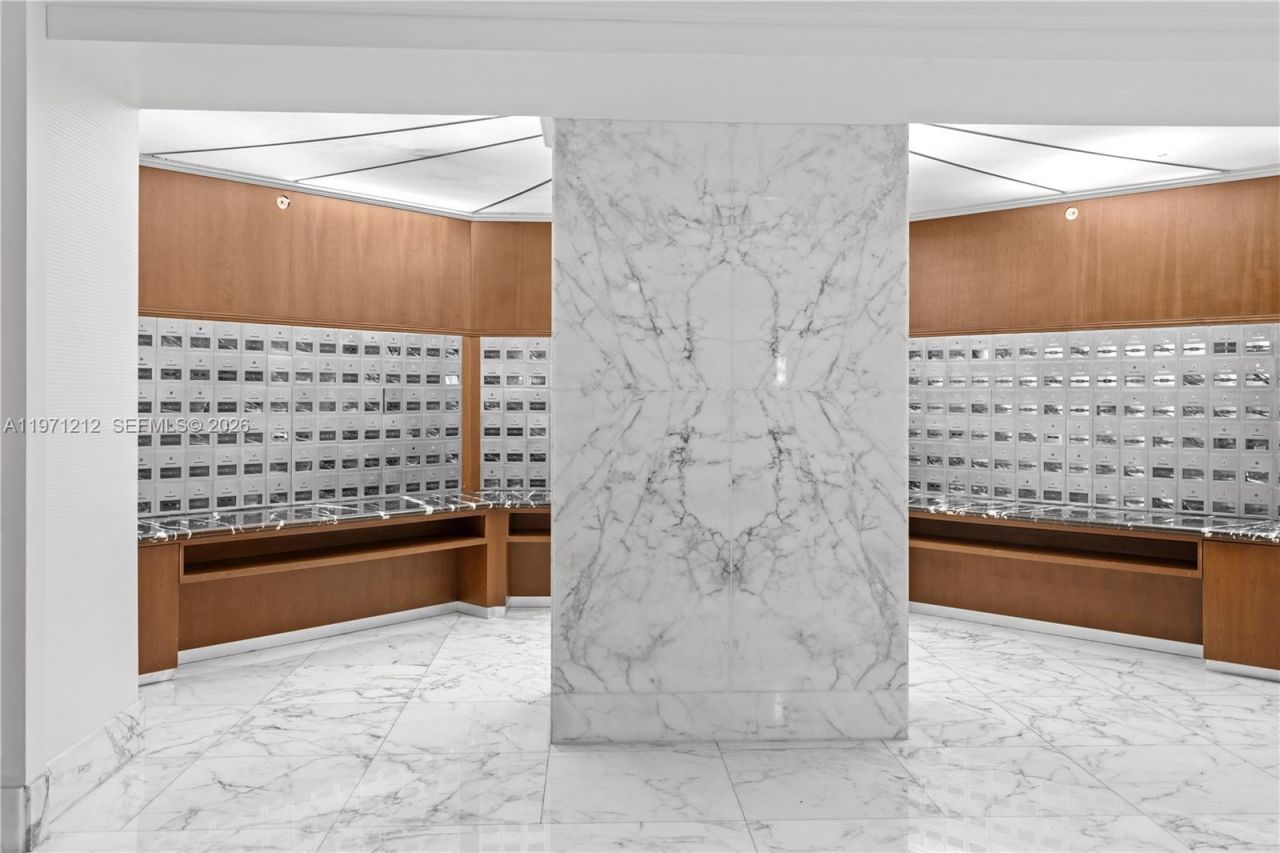 5600 Collins Ave, Unit 16Y, Miami Beach, FL 33140 Photo