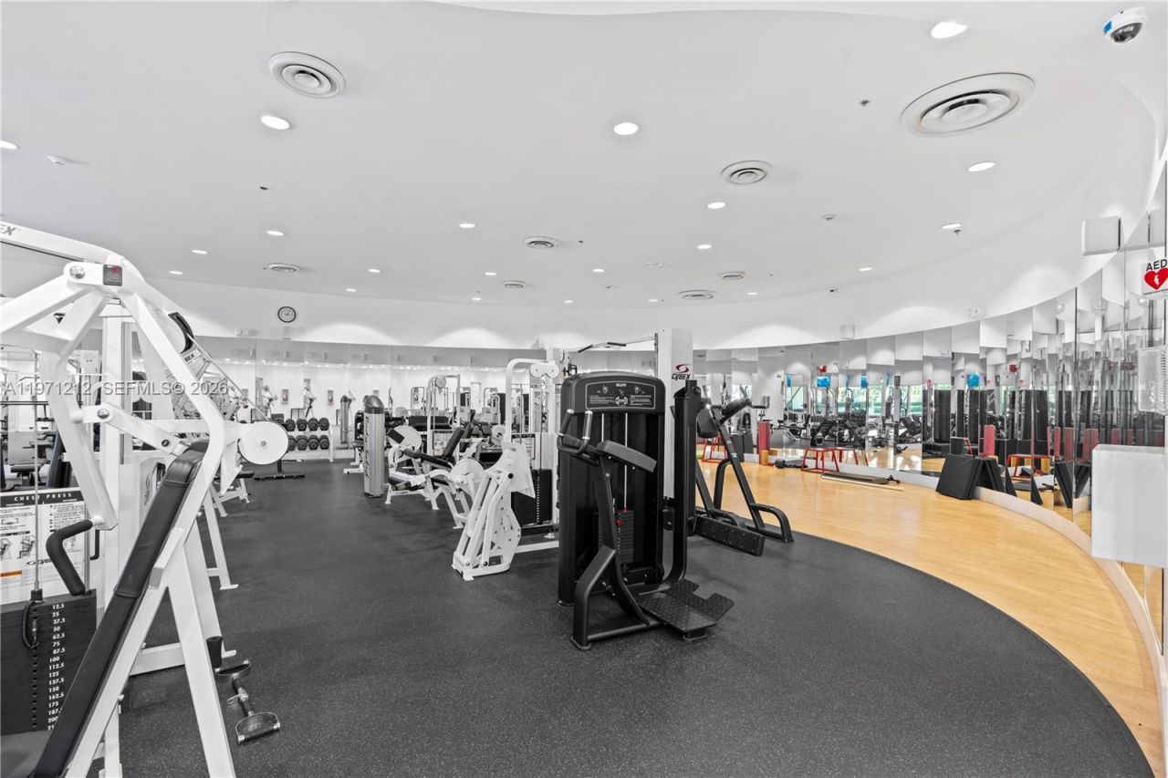 5600 Collins Ave, Unit 16Y, Miami Beach, FL 33140 Photo